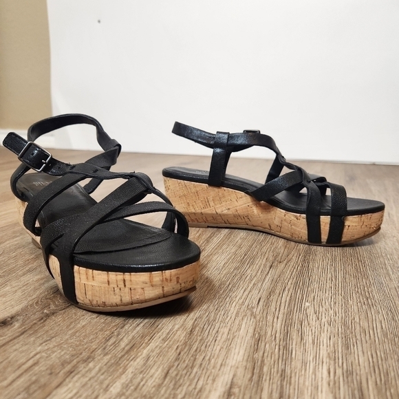 Eileen Fisher Strappy Black Cork Wedges in Size 5 - Picture 2 of 12